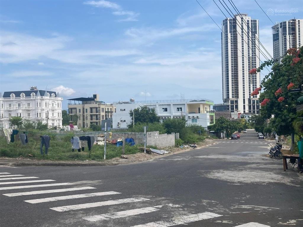 Bán đất biệt thự mặt tiền triệu quốc đạt đông mương vĩnh hoà, 320 m giá 53 tr /m2 gần bến du thuyên