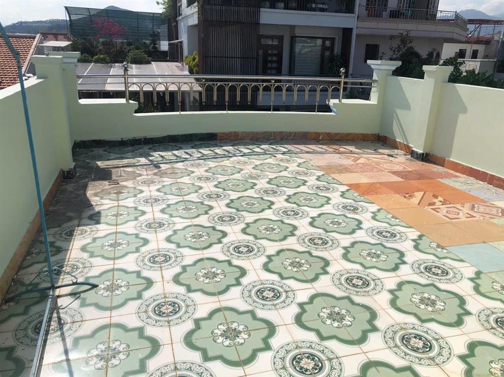 Bán nhà 2 tầng 1 tum đường ô tô hẻm 2/4 chỉ vài bước chân đối diện sos diện tích 109 m giá 6 tỷ 8