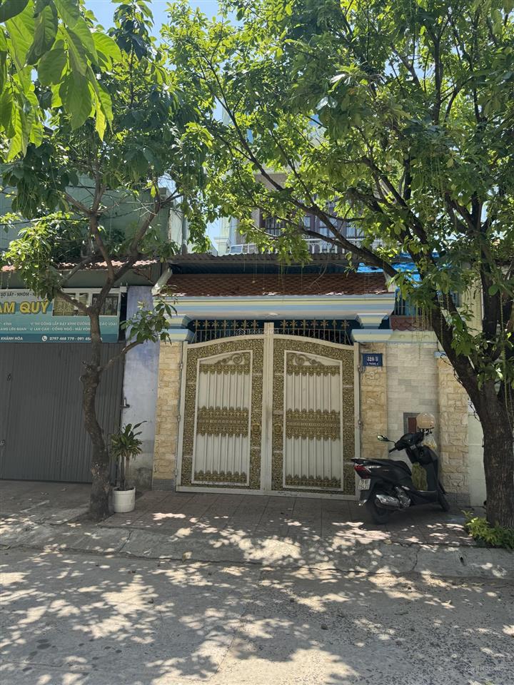 Bán nhà 2 tầng 1 tum đường ô tô hẻm 2/4 chỉ vài bước chân đối diện sos diện tích 109 m giá 6 tỷ 8