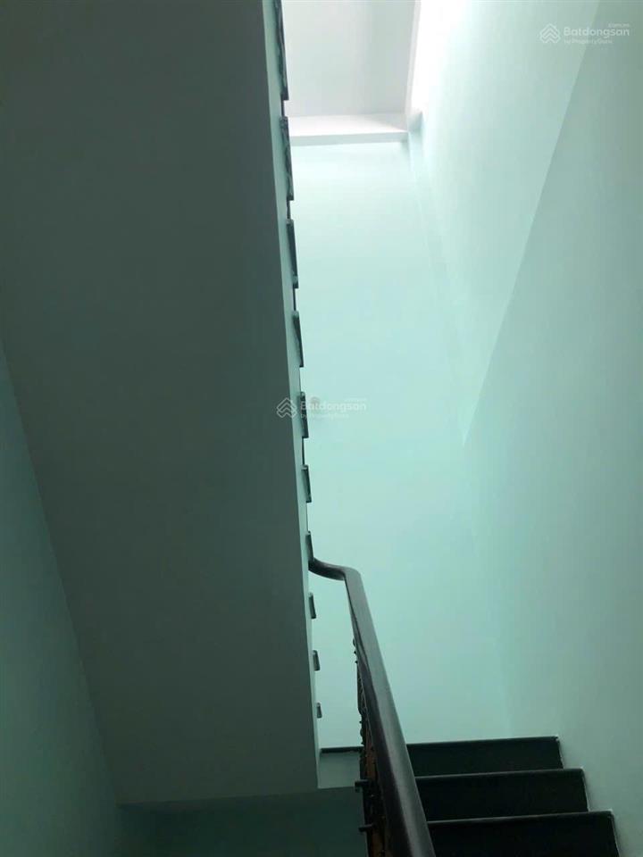 Bán nhà 2 tầng 1 tum đường ô tô hẻm 2/4 chỉ vài bước chân đối diện sos diện tích 109 m giá 6 tỷ 8