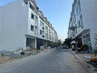 Bán lô đất khu acc quân đội bắc nha trang diện tích 76,4 m2, ngang 5m, giá 92 tr/m2, cách biển 250m