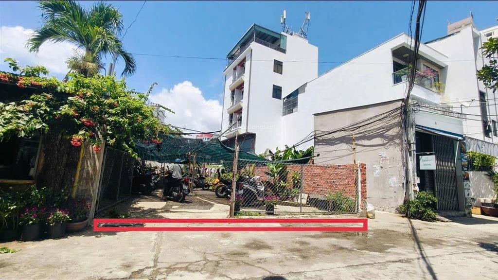 Bán lô góc 2 mặt tiền đường sao biển cách biển 200m 285,9 m2, ngang 8 m giá 75 tr/m2