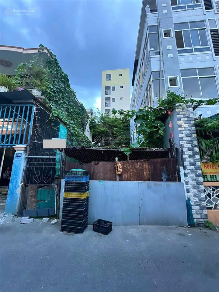 Lô đất mặt tiền nguyễn khánh toàn bắc nha trang 96,1 m ngang 5 m cách biển 200 m giá 10,5 tỷ