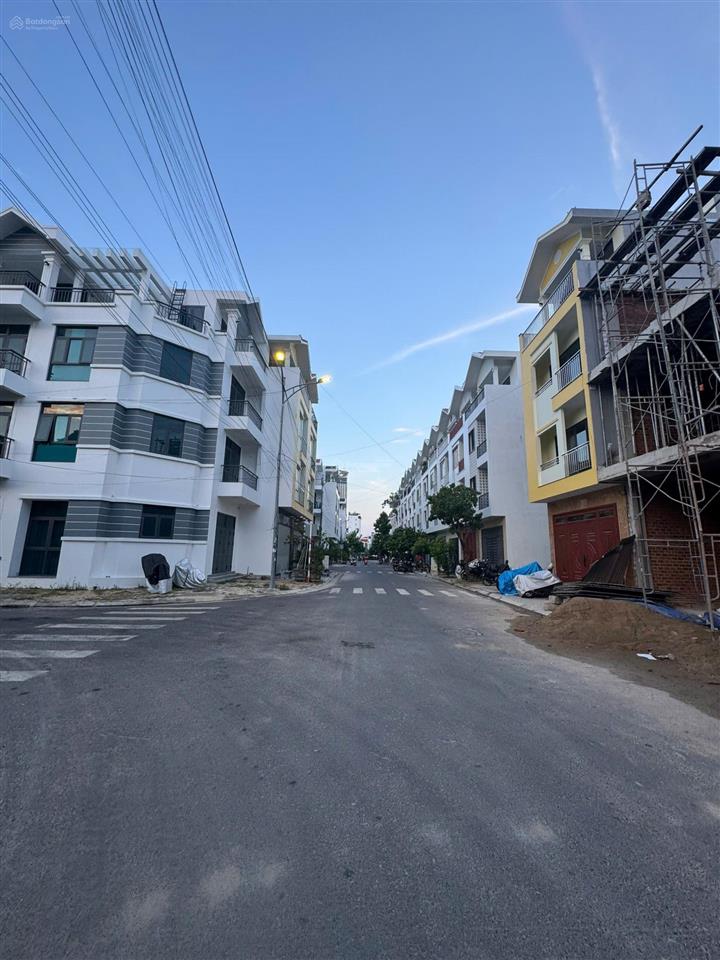Bán lô đất acc quân đội vĩnh hòa nha trang, diện tích 75 m2, cách biển 300 m