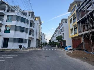 Bán lô đất acc quân đội vĩnh hòa nha trang, diện tích 75 m giá 8 tỷ cách biển 300 m