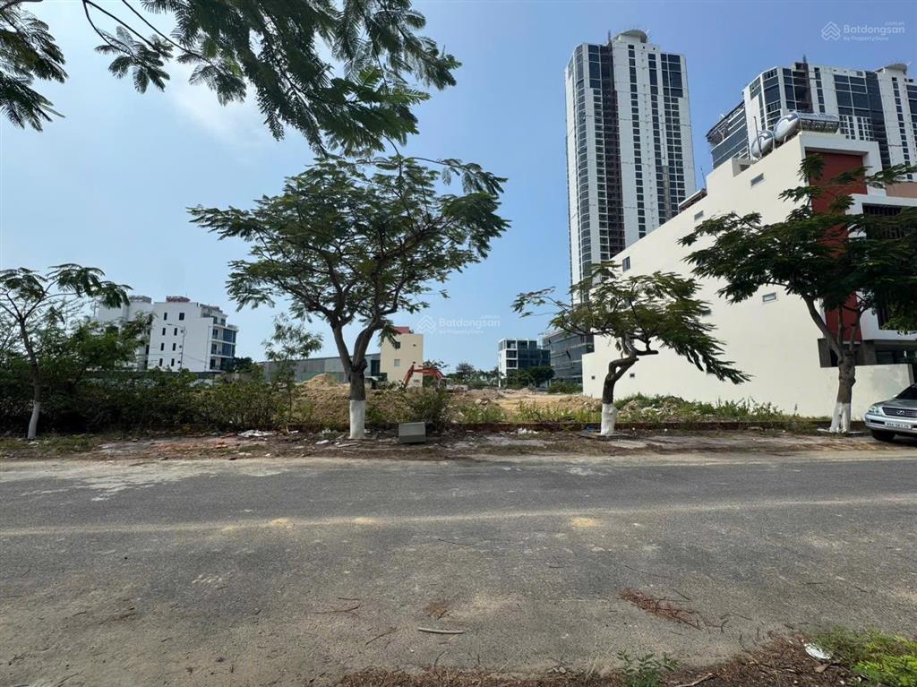 Bán nhanh cả 3 lô đất mặt tiền huỳnh văn nghệ khu đô thị mới vĩnh hòa 832,9m2 giá 48 tr/m2 ngang 30