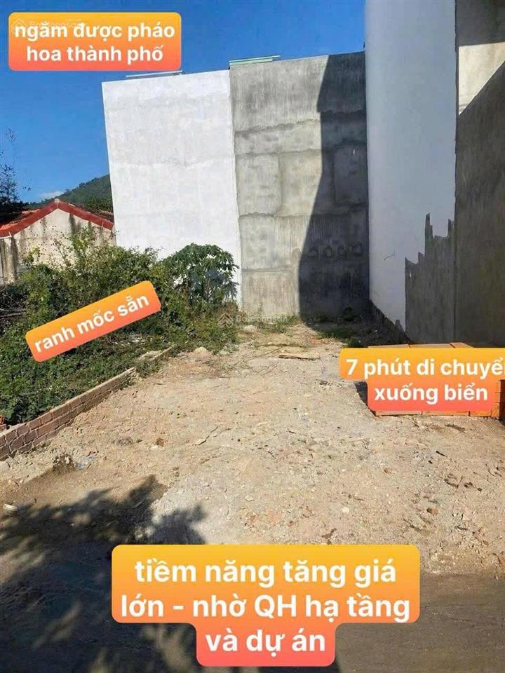 Bán lô đất bắc nha trang diện tích 55 m2, hướng đông nam khu vực nhà mới 3 tầng giá 2 tỷ 350