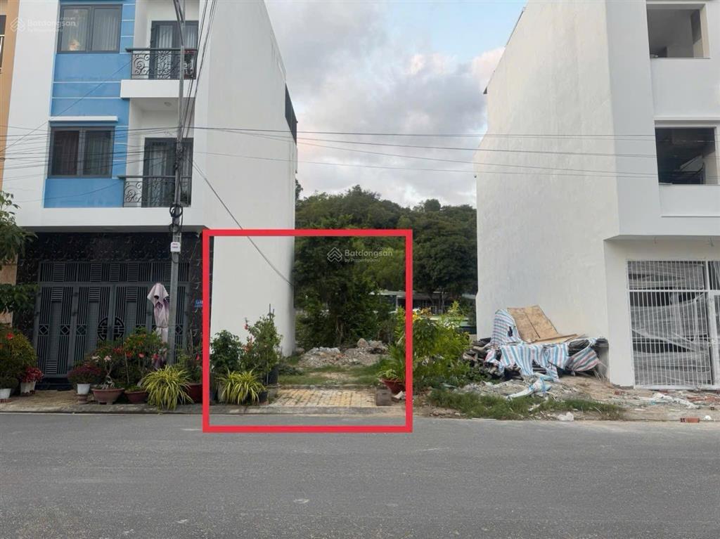 Lô đất acc quân đội vĩnh hoà nha trang, diện tích 75m2 ngang 5m giá 75 tr/m2 rẻ trong khu vực