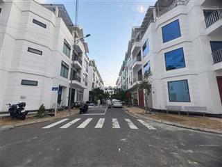 Bán lô đất khu acc quân đội bắc nha trang cách biển 300 m2 diện tích 75,2 m2 giá 75 tr/m2