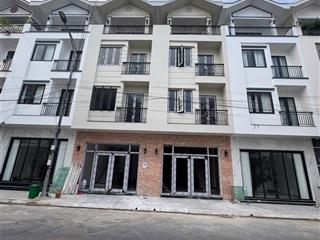 Bán 2 căn nhà liền kề có 11 căn hộ full nội thất doanh thu 75 tr / tháng khu acc quân đội bắc nt