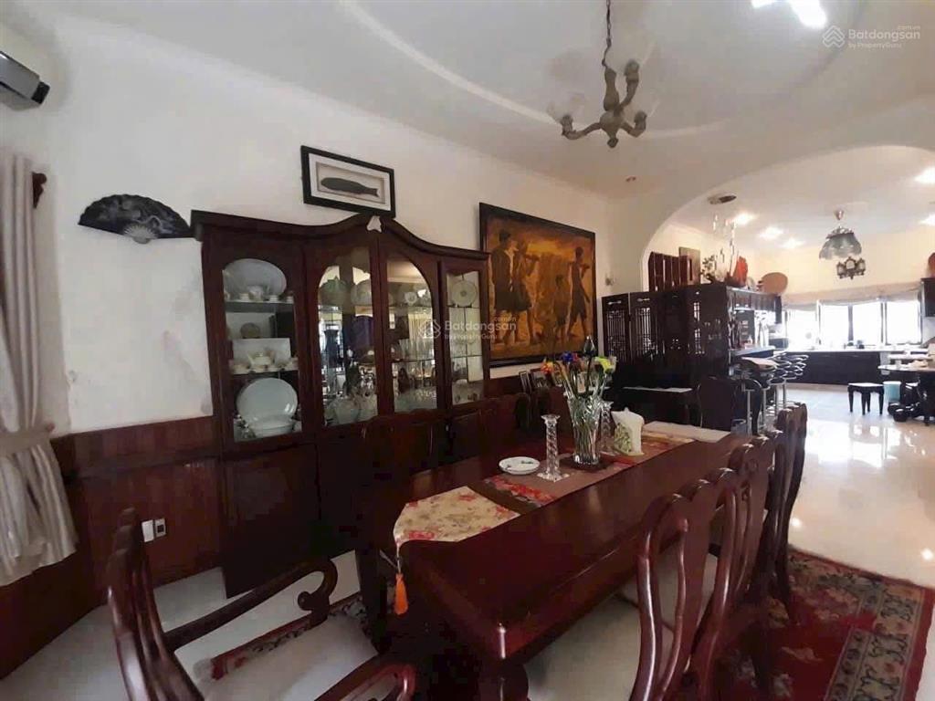 Siêu phẩm 2 mặt tiền tô hiến thành ngang 24 m trung tâm nha trang diện tích 873,6 m giá 290 tr / m2