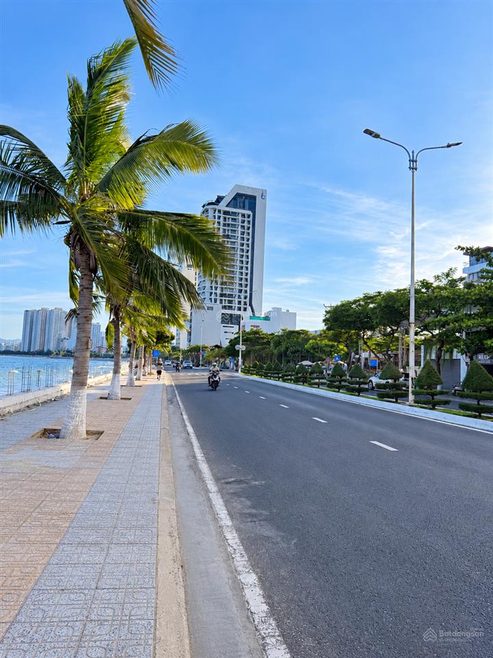 Hàng hiếm đường biển phạm văn đồng 2 mặt tiền view trực diện biển ngang 16m diện tích 346,4m2