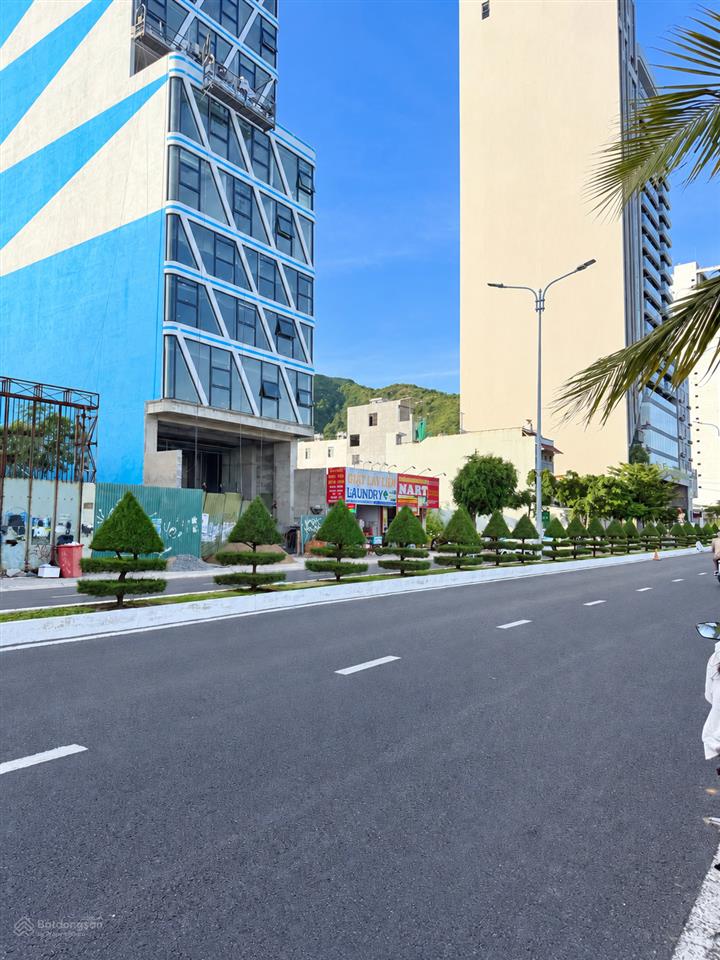 Hàng hiếm đường biển phạm văn đồng 2 mặt tiền view trực diện biển ngang 16m diện tích 346,4m2