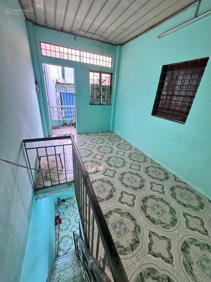 Hàng thơm quá khách ơi  nhà 3 tầng  sổ hồng riêng giá tí tẹo