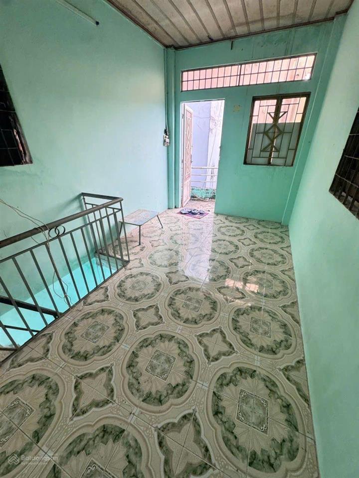 Hàng thơm quá khách ơi  nhà 3 tầng  sổ hồng riêng giá tí tẹo