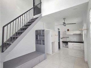 Bán nhà 2 tầng  dt lớn  chỉ 90 triệu / m2 nhà căn góc  cn đủ