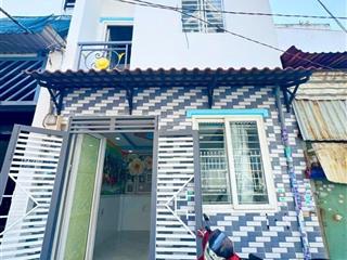 Nhỉnh 1 tỷ có nhà 2 tầng  hẻm xe hơi  bình tân