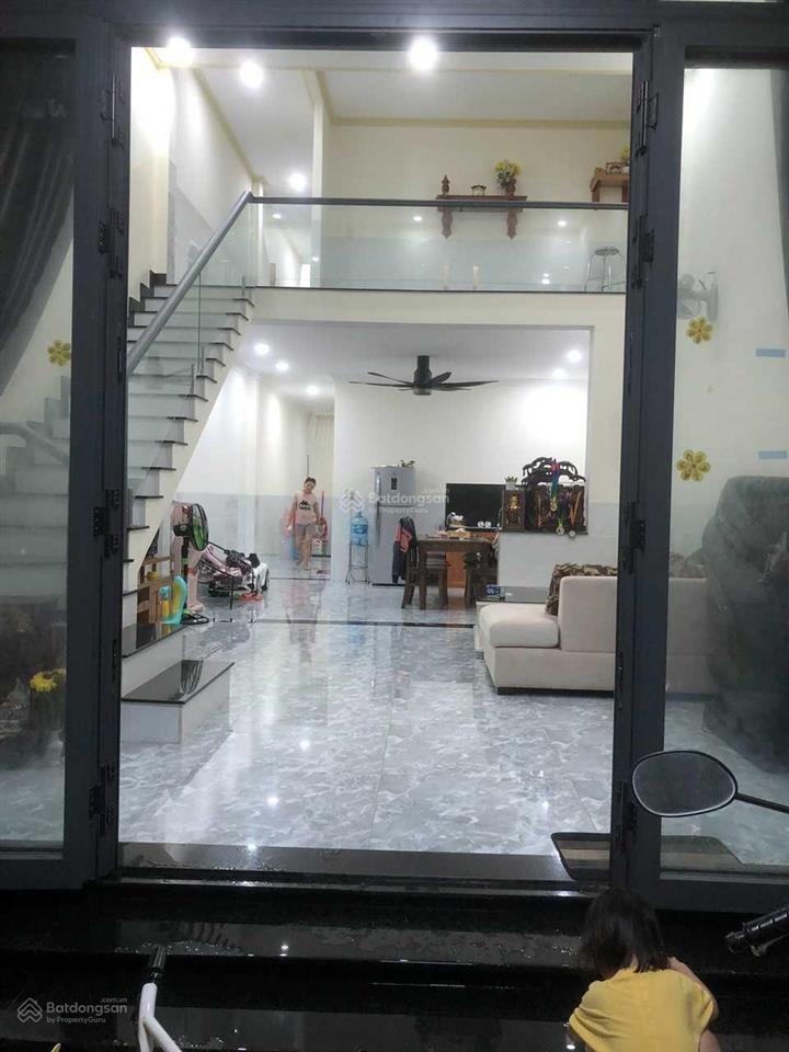 Bán nhà gác lửng mới xây do nhu cầu chuyển công việc