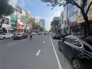 Chính chủ cần bán nhà 2 mặt tiền rất hiếm đường hàm nghi vị trí cực tốt thuận tiện kinh doanh.