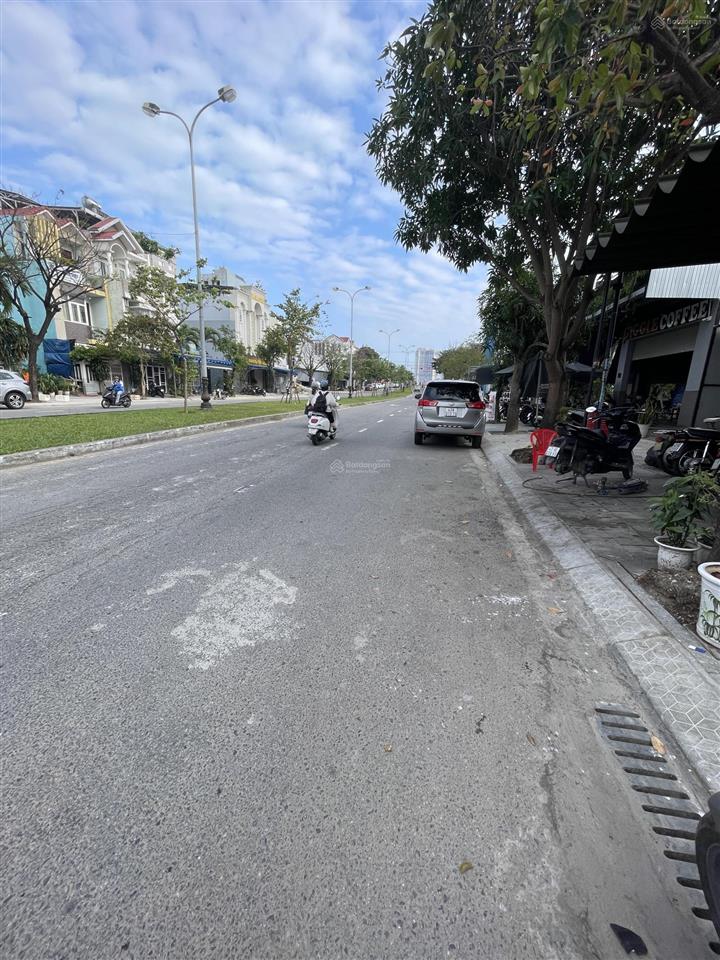 Chính chủ cần bán tòa căn hộ đường trần thánh tông. vị trí đẹp gần vương thừa vũ