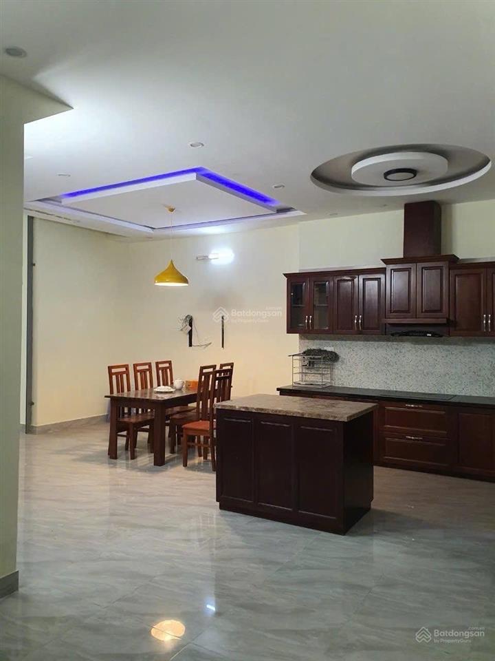 Chính chủ cần bán nhanh nhà 4 tầng 2 mt trước sau đường lê duẩn