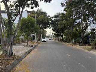 Chính chủ cần bán nhanh lô đất mt 7m5 đường nguyễn cơ thạch. sạch đẹp