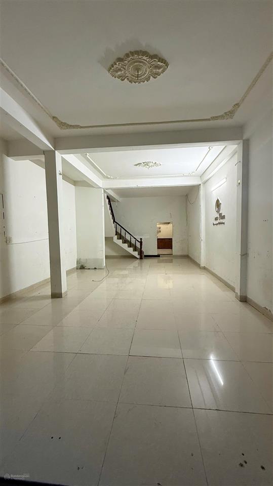 Chính chủ cần bán nhà 2 tầng mt trần quang khải  sơn trà. đường 10m5, giá đầu tư