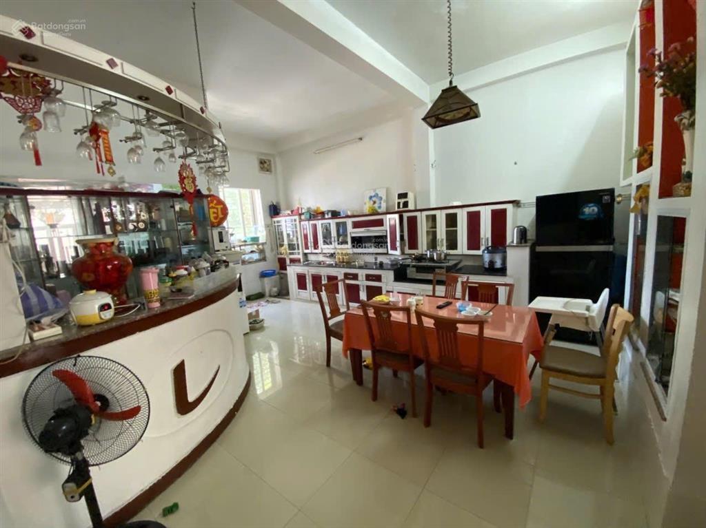 Chính chủ cần bán nhà 3 tầng kiệt ô tô lê đình lý  nhà chưa qua đầu tư.