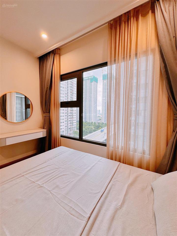 Chính chủ gửi bán nhanh trong tuần căn hộ 3n2vs  75m2, 4 tỷ 980 dự án vinhomes smart city tây mỗ