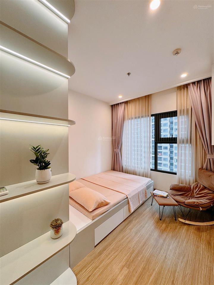 Chính chủ gửi bán nhanh trong tuần căn hộ 3n2vs  75m2, 4 tỷ 980 dự án vinhomes smart city tây mỗ