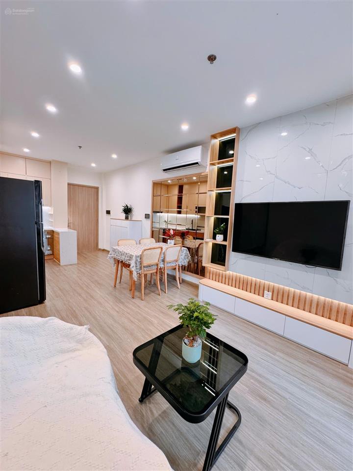 Chính chủ gửi bán nhanh trong tuần căn hộ 3n2vs  75m2, 4 tỷ 980 dự án vinhomes smart city tây mỗ