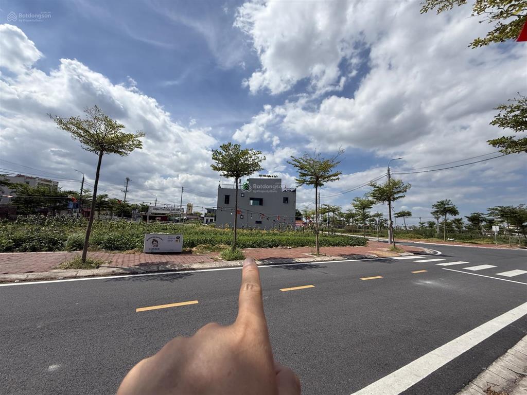 Cần bán gấp đất 100m2 full cư, 750 triệu thị trấn biển quất lâm, miễn trung gian