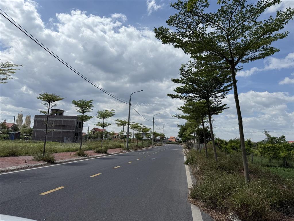 Cần bán gấp đất 100m2 full cư, 750 triệu thị trấn biển quất lâm, miễn trung gian