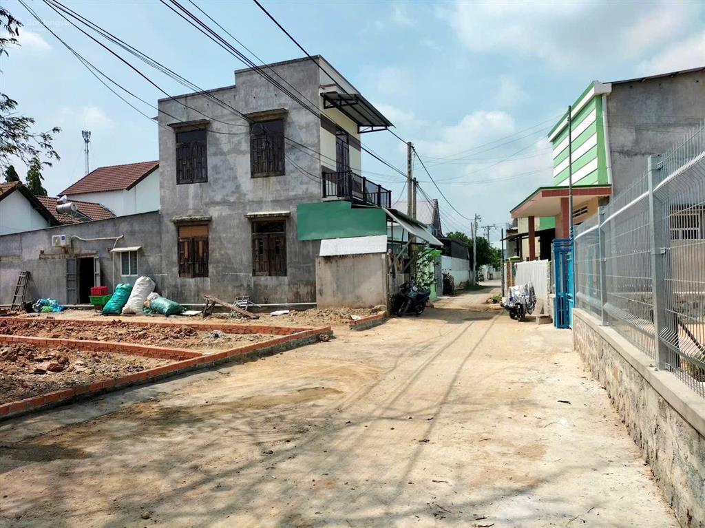 Đất thổ gần ga tàu & sân bay  63m²  640 triệu!