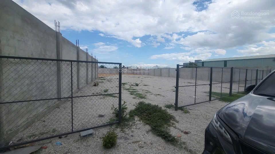 Đất mặt tiền ql1a  1080m2  2 mặt tiền ngang 21,5m  16 tỷ