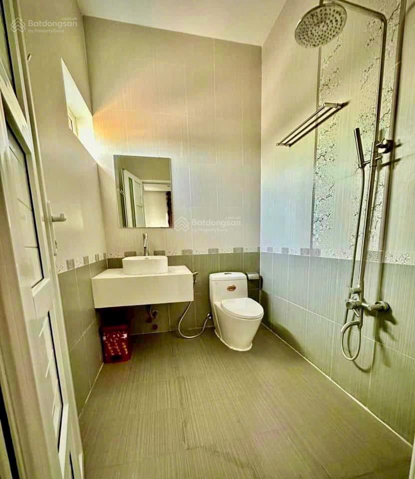 Cho thuê nhà 2 mặt tiền sát biển full nội thất chỉ 15 triệu/tháng