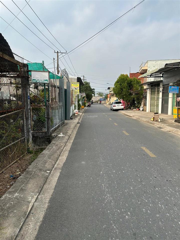 Bán nhà kho, đường lê thị hồng gấm, đường lớn, dễ lưu thông, thích hợp kinh doanh, nhà ở, kho bãi