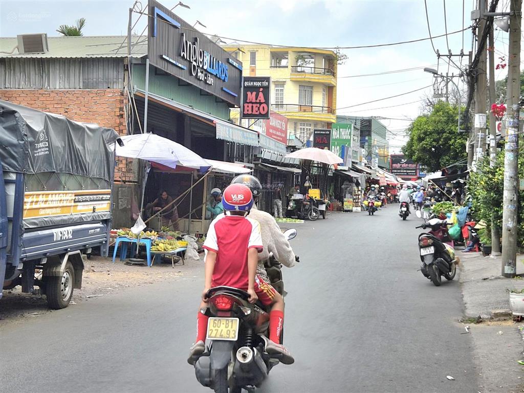 Bán gấp nhà mt sát chợ linh trung  7pn  thu 35tr/th  giảm mạnh, chỉ còn 11.8 tỷ