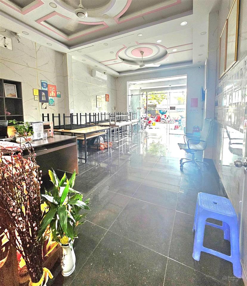 Bán gấp nhà mt sát chợ linh trung  7pn  thu 35tr/th  giảm mạnh, chỉ còn 11.8 tỷ