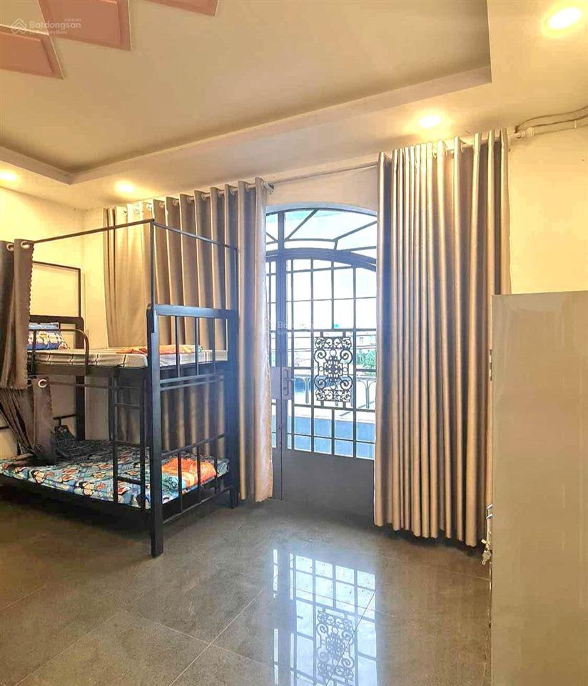 Bán gấp nhà mt sát chợ linh trung  7pn  thu 35tr/th  giảm mạnh, chỉ còn 11.8 tỷ