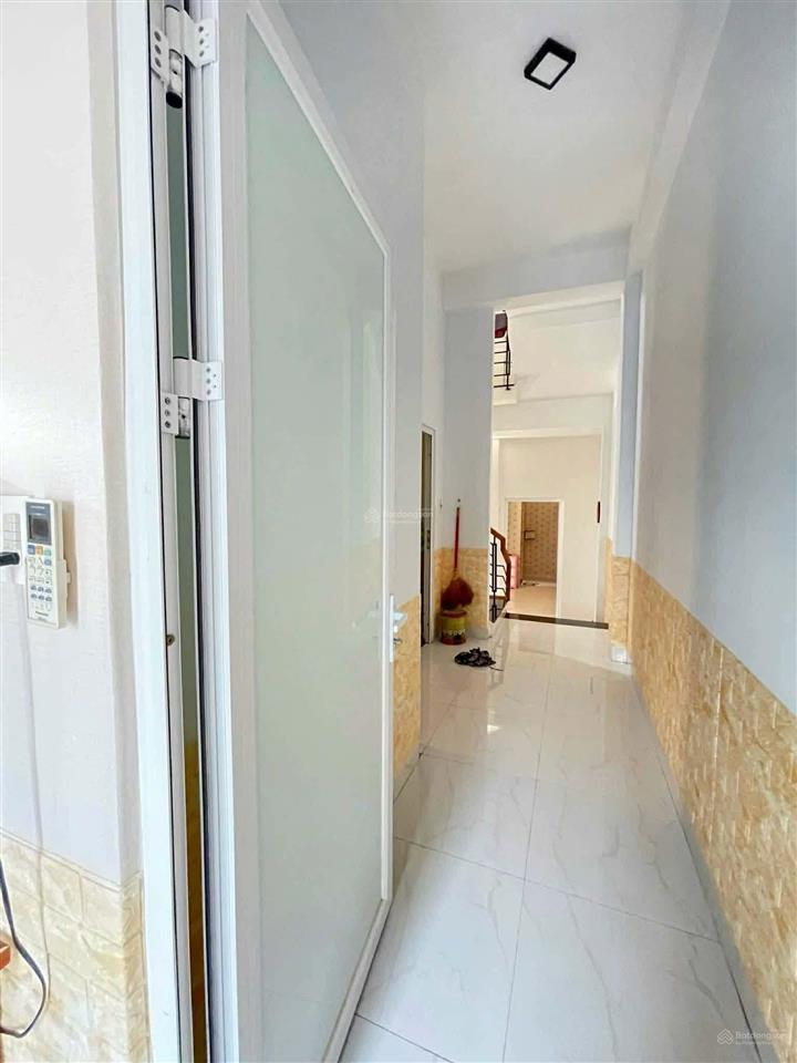 Bán nhà 3 tầng mt 5m gần biển mân thái  dt 85m ngang 5m  7tỷ 6