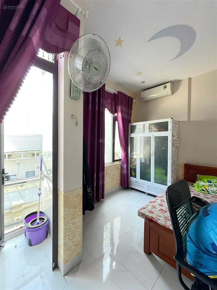 Bán nhà 3 tầng mt 5m gần biển mân thái  dt 85m ngang 5m  7tỷ 6