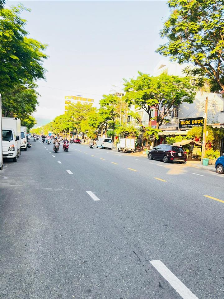 Bán lô đất mt 15m nguyễn thị định  dt 115m  15tỷ khu sầm uất