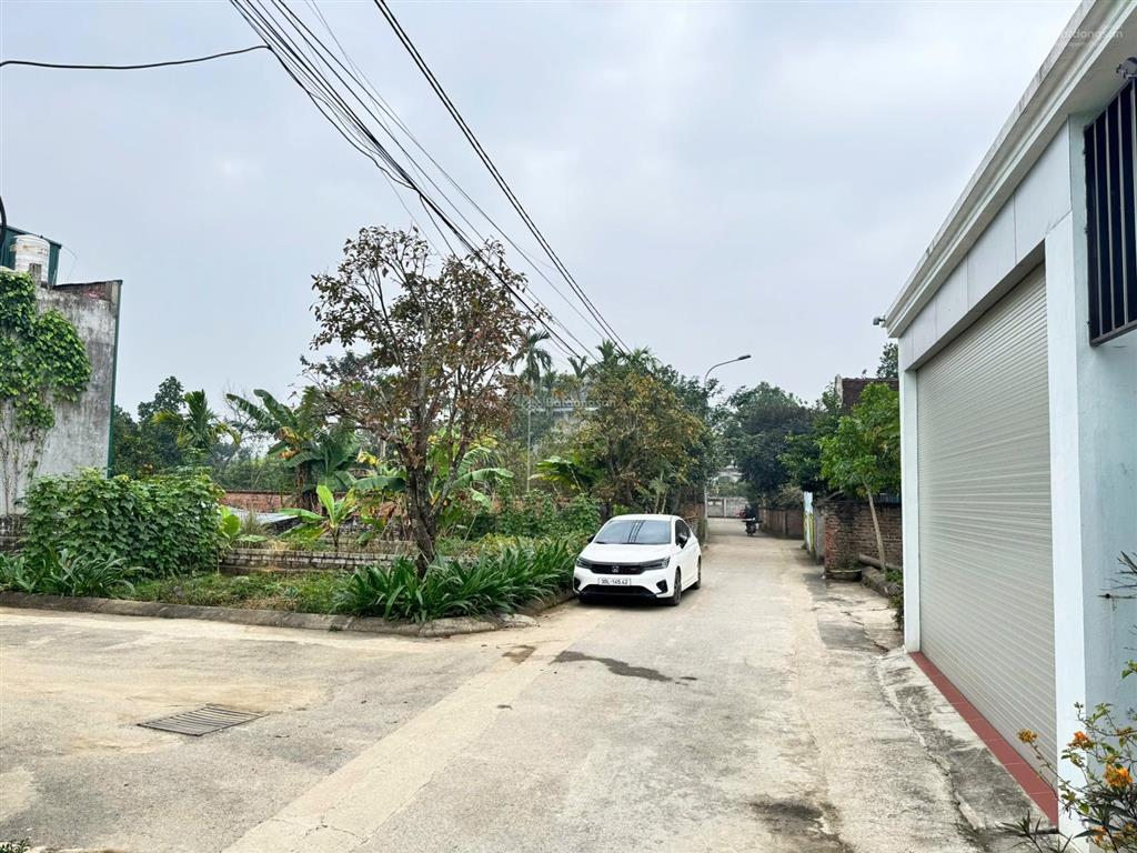 61.6m2 trục chính thôn của đồng trúc giá chỉ 2,9 tỉ
