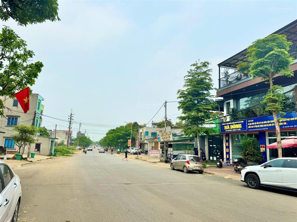 Siêu phẩm 270m mặt đường tỉnh lộ 420. mặt tiền 8m. xây tòa nhà văn phòng siêu đẹp