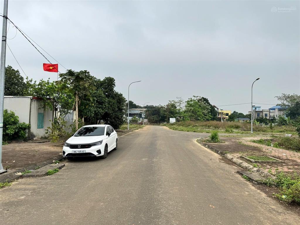 Bán 100m đất tái đinh cư bình yên (hòa lạc)  sát đại học fpt. giá rẻ