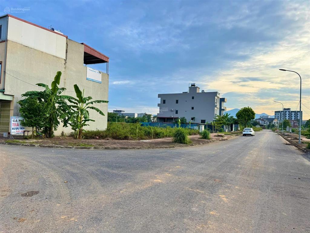 Bán 147.9m2 đất tái định cư hoà lạc  view công viên siêu thoáng đẹp