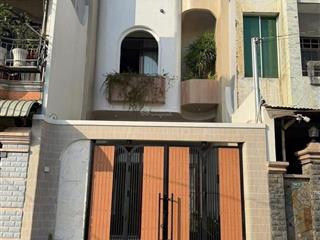 Cần thanh lý gấp căn nhà ngay nguyễn văn linh, khu dân cư conic sổ hồng riêng