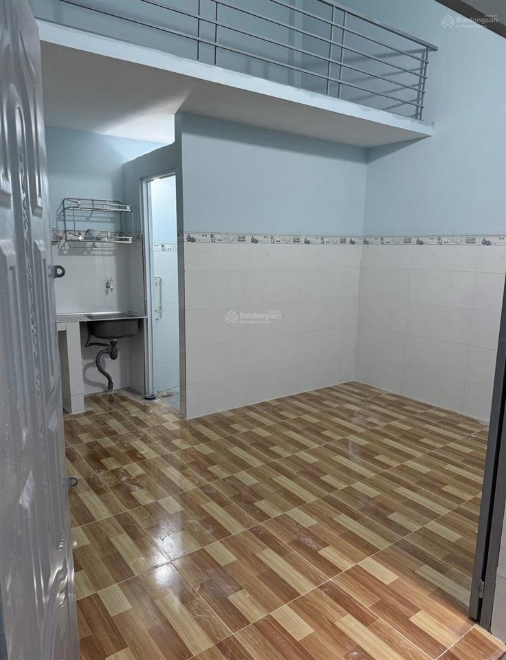 Cần bán gấp dãy trọ 10 phòng và 2 kiot đ. tân liêm  cách chợ phú lạc 300m