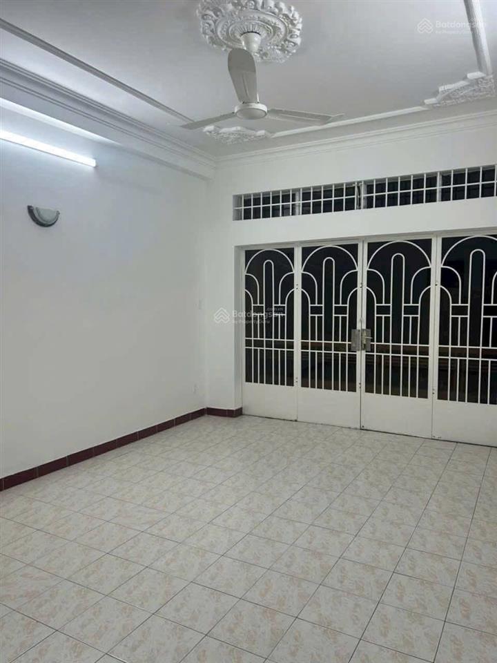 Cần thanh lí gấp căn nhà trịnh quang nghị đang cho thuê 8tr/tháng